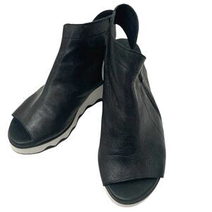 Paula Urban Simon Maturana Peep Toe Leather Wedge Sandals - Size 37/6.5 U.S.